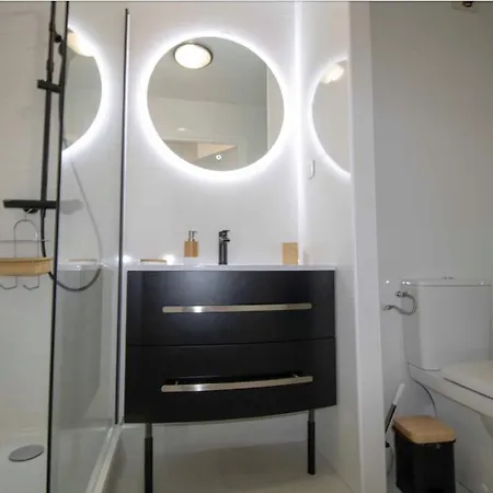 Bright Apt Of 32 M Renovated Near Town Fréjus Exterior photo
